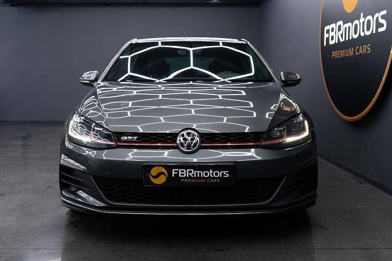 Usado VW Golf VII GTI 230 HP (169 kW) 2018 Cinza