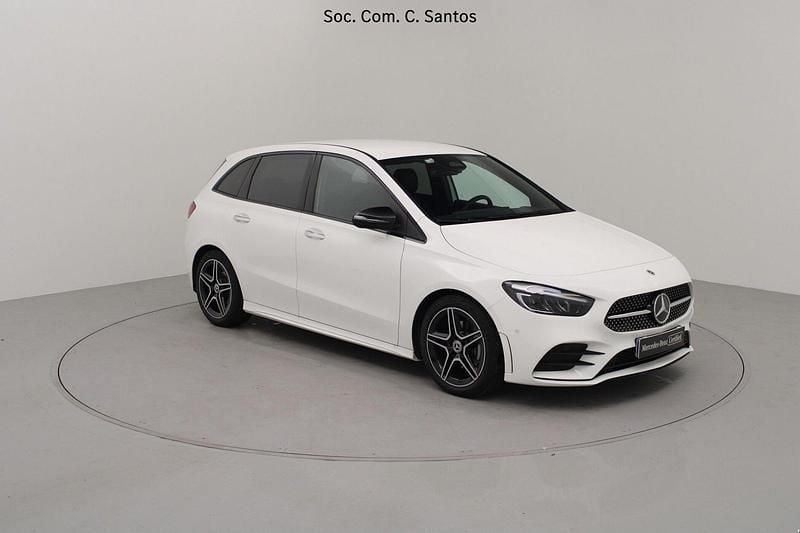 Usado Mercedes B180 AMG 116 HP (85 kW) 2023 Branco Monovolume