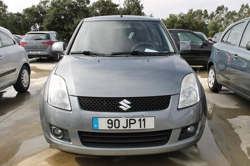 Antracite Usado 2010 Suzuki Swift | € 6.000 (Caro) - Imagem 1/4