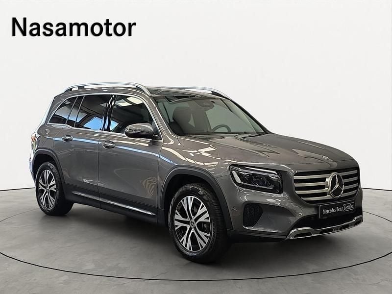 Cinzento escuro metalizado Usado 2025 Mercedes GLB180 SUV | € 49.900 (Bom preço) - Imagem 1/4