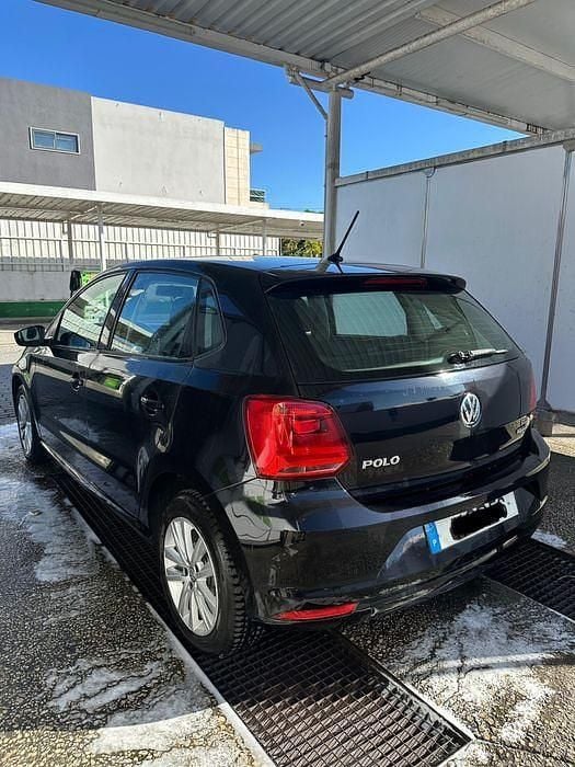 Usado 2014 VW Polo Sedan | € 7.990 (Preço justo) - Imagem 1/4