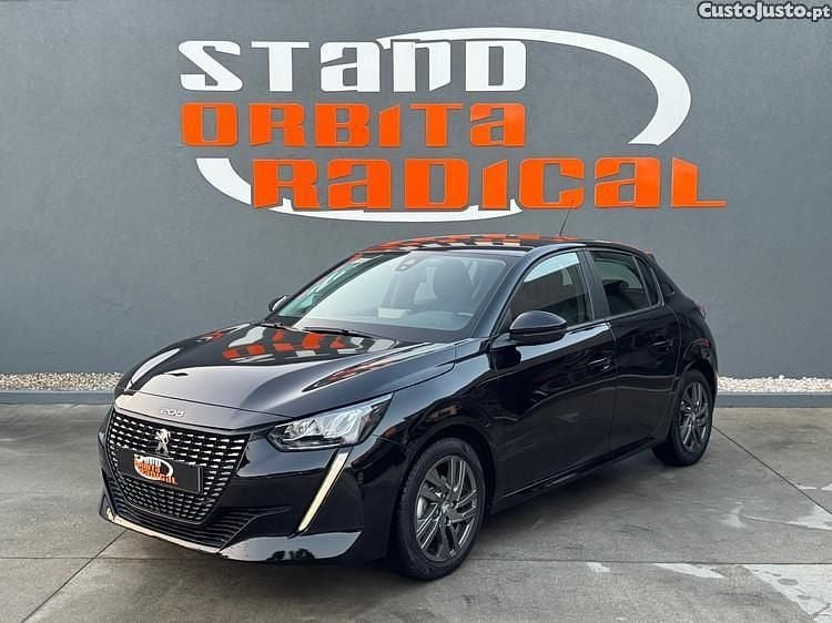 Preto Usado 2021 Peugeot 208 Active Citadino | € 12.750 (Preço justo) - Imagem 1/1