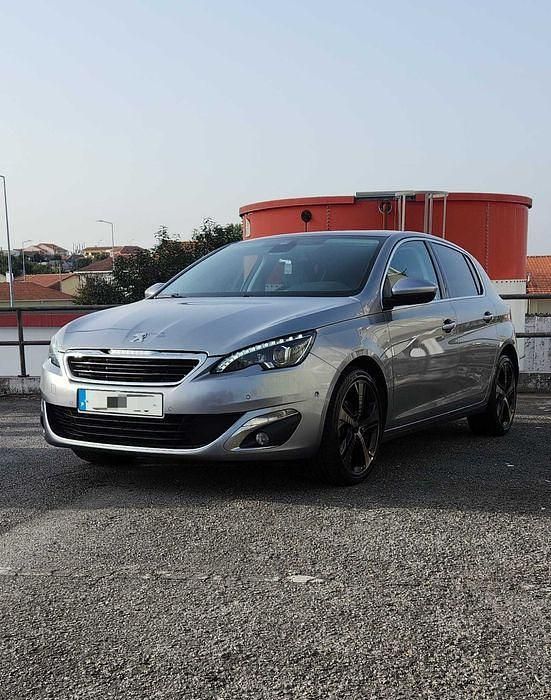 Usado 2014 Peugeot 308 Allure Sedan | € 11.500 (Caro) - Imagem 1/4