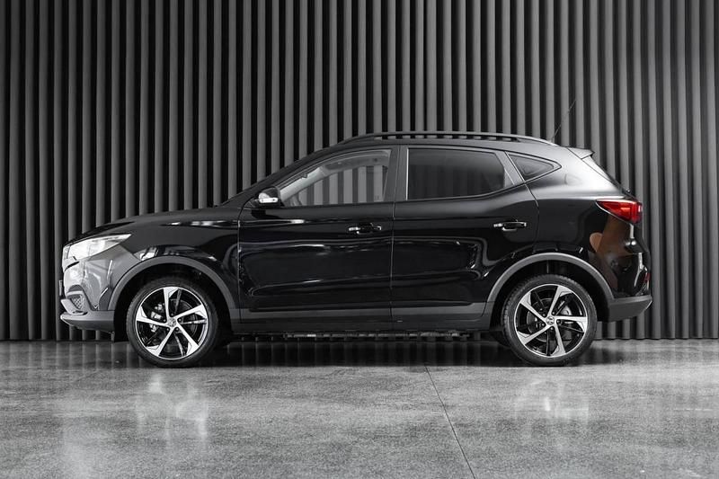 Usado MG ZS Luxury 105 kW (143 HP) 2020 Preto SUV