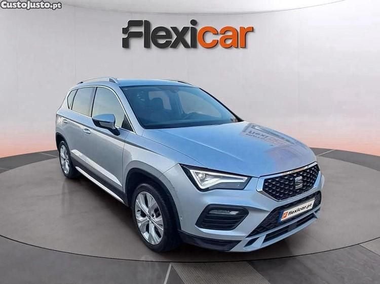 Cinza Usado 2022 Seat Ateca Xperience SUV | € 22.990 (Preço justo) - Imagem 1/1