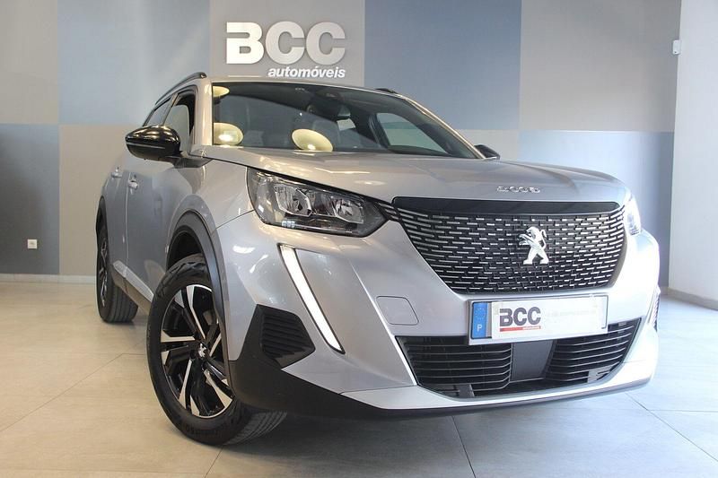 Antracite Usado 2023 Peugeot 2008 Allure SUV | € 20.990 (Preço justo) - Imagem 1/4
