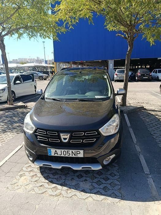 Usado 2017 Dacia Lodgy Monovolume | € 7.500 (Super Preço) - Imagem 1/4