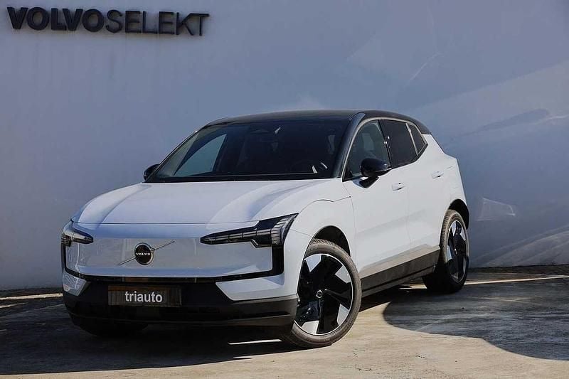 Azul Novo 2025 Volvo EX30 Plus SUV | € 42.700 (Preço justo) - Imagem 1/4
