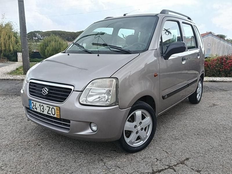 Usado 2005 Suzuki Wagon R+ Carrinha | € 2.250 - Imagem 1/4