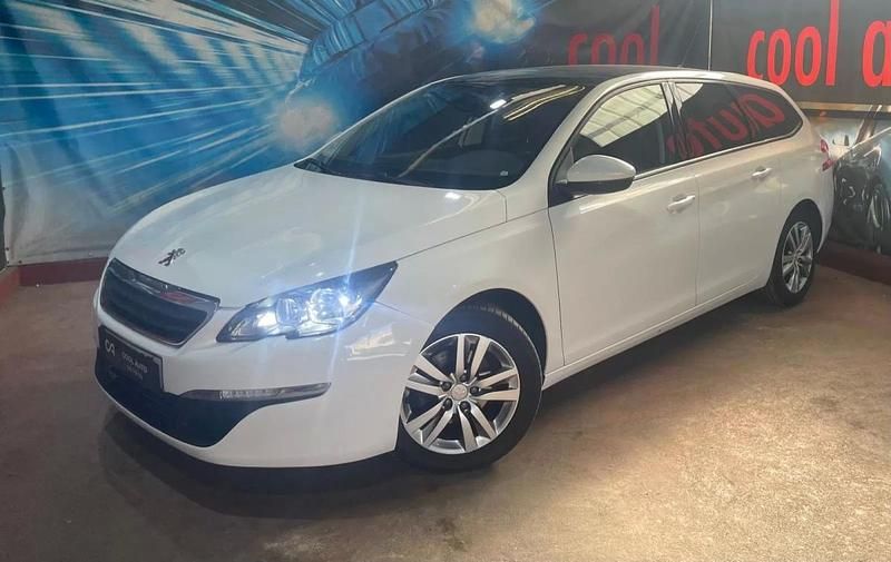 Branco Usado 2014 Peugeot 308 SW Style Carrinha | € 6.999 - Imagem 1/4