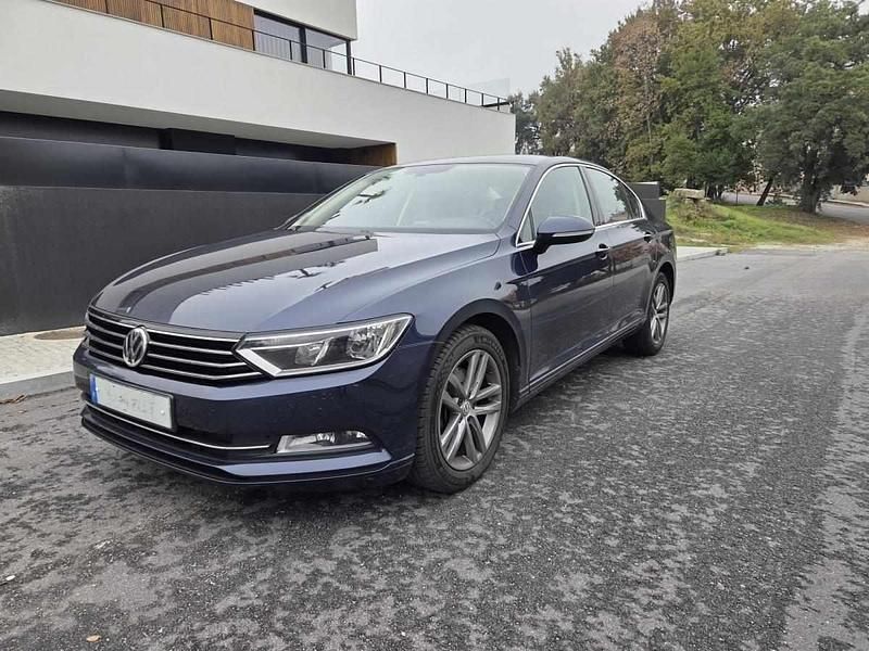 Usado VW Passat 120 HP (88 kW) 2016 Azul Sedan