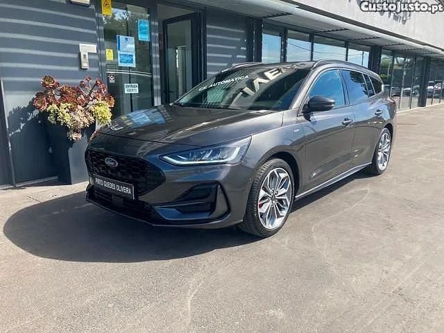 Branco Usado 2022 Ford Focus Sedan | € 18.900 (Caro) - Imagem 1/1