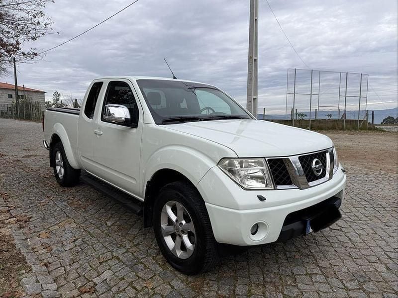 Usado Nissan Navara 174 HP (127 kW) 2009 Pickup