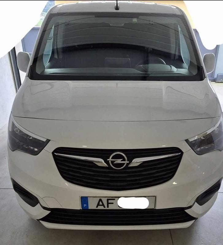 Branco Usado 2021 Opel Combo Carrinha | € 12.900 (Preço justo) - Imagem 1/4