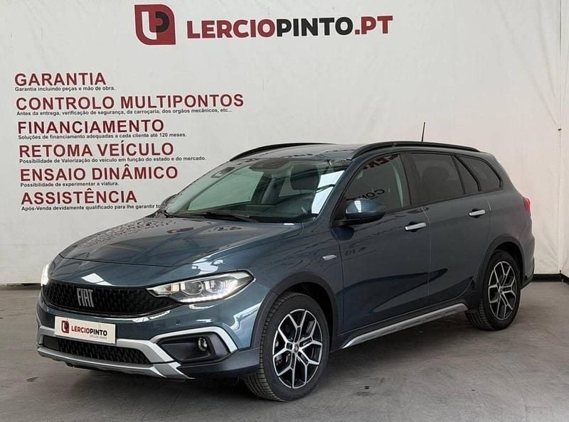 Usado Fiat Tipo Garmin 101 HP (74 kW) 2023 Cinza Carrinha