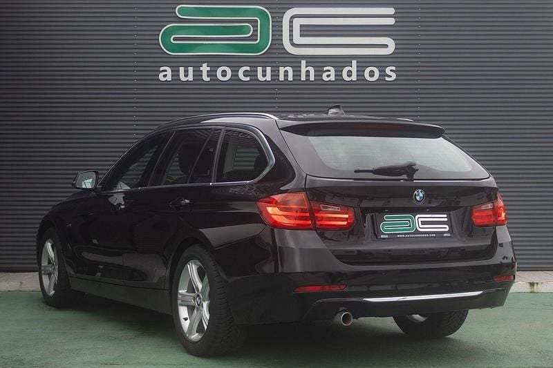 Usado BMW 318 Luxury Line 143 HP (105 kW) 2015 Preto Carrinha