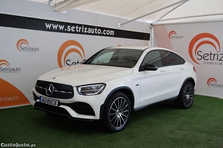 Branco Usado 2020 Mercedes GLC300e Coupé | € 55.750 (Preço justo) - Imagem 1/1