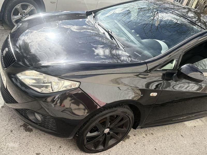 Usado Seat Ibiza 75 HP (55 kW) 2008