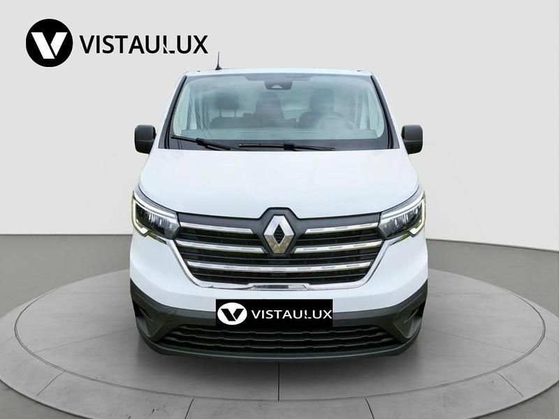 Usado Renault Trafic 150 HP (110 kW) 2023 Branco Monovolume