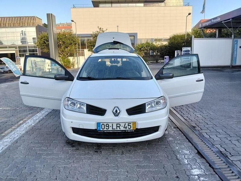 Usado 2007 Renault Mégane II | € 2.450 (Bom preço) - Imagem 1/4