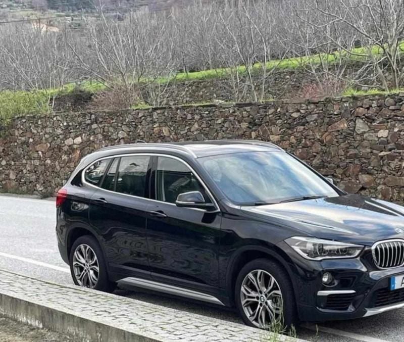Preto Usado 2018 BMW X1 SUV | € 20.000 (Bom preço) - Imagem 1/4