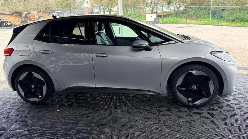 Usado VW ID.3 Pro 150 kW (204 HP) 2024 Cinza Citadino