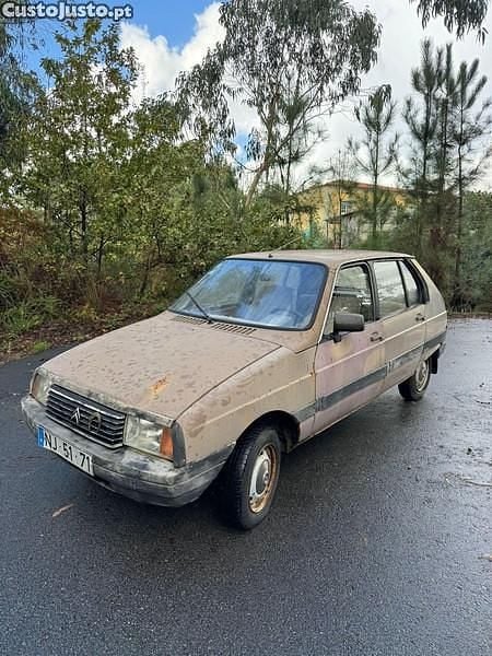 Castanho Usado 1983 Citroën Visa | € 1.250 - Imagem 1/1