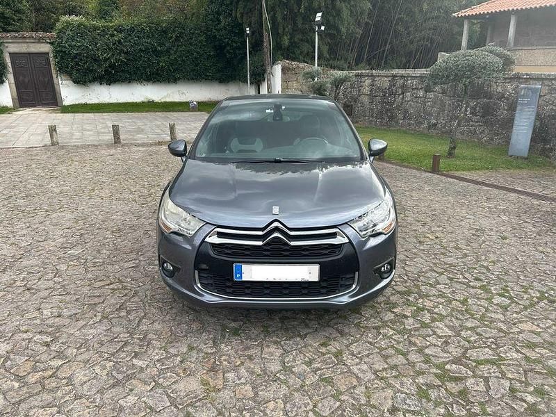 Usado 2011 Citroën DS4 Citadino | € 9.500 - Imagem 1/4