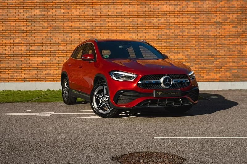 Usado Mercedes GLA250 AMG line 218 HP (160 kW) 2022 Vermelho SUV