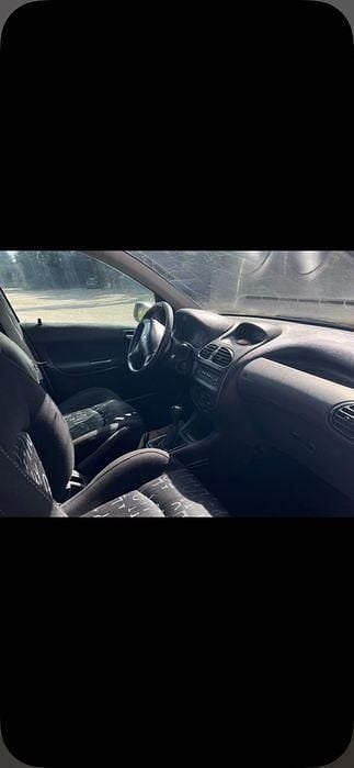 Usado Peugeot 206 68 HP (50 kW) 2003 Carrinha
