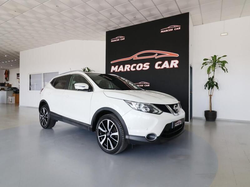Branco Usado 2014 Nissan Qashqai Tekna SUV | € 16.700 (Preço justo) - Imagem 1/4
