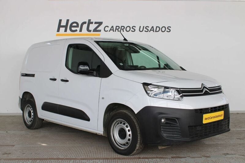 Branco Usado 2023 Citroën Berlingo Monovolume | € 18.990 (Preço justo) - Imagem 1/4