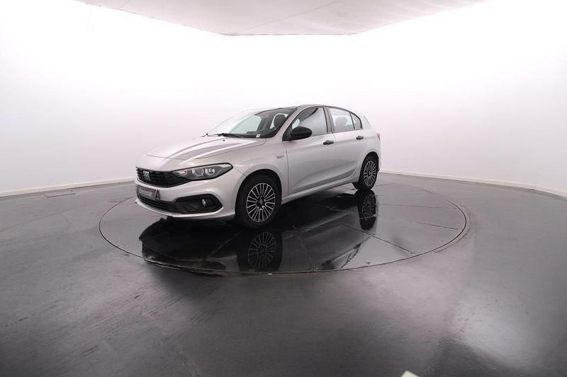 Cinzento Usado 2022 Fiat Tipo | € 19.900 (Caro) - Imagem 1/4