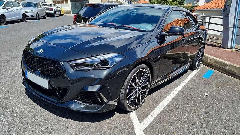 Preto Usado 2020 BMW M235 Sedan | € 48.500 - Imagem 1/4