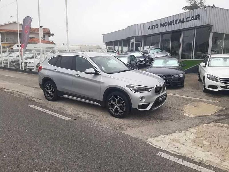 Cinzento prata metalizado Usado 2016 BMW X1 xLine SUV | € 20.900 (Caro) - Imagem 1/4