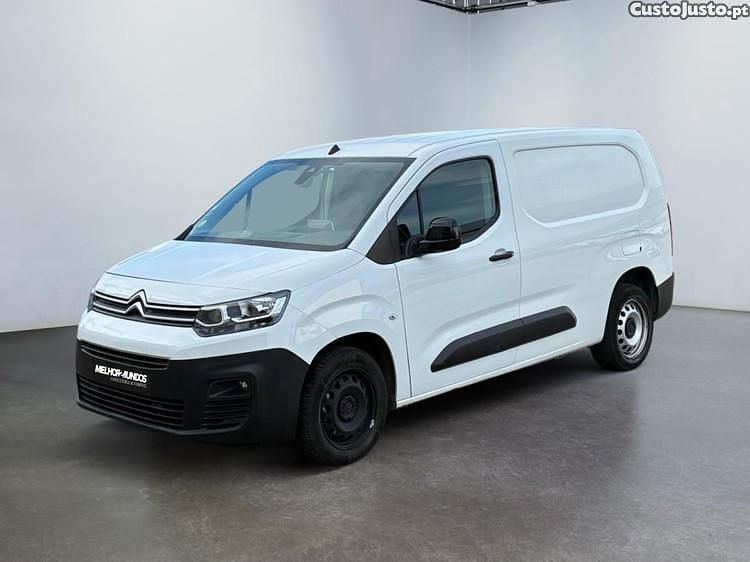Branco Usado 2022 Citroën Berlingo Monovolume | € 13.750 (Preço justo) - Imagem 1/1