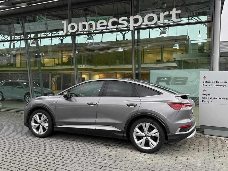 Usado Audi Q4 e-tron 150 kW (204 HP) 2023 Cinzento SUV