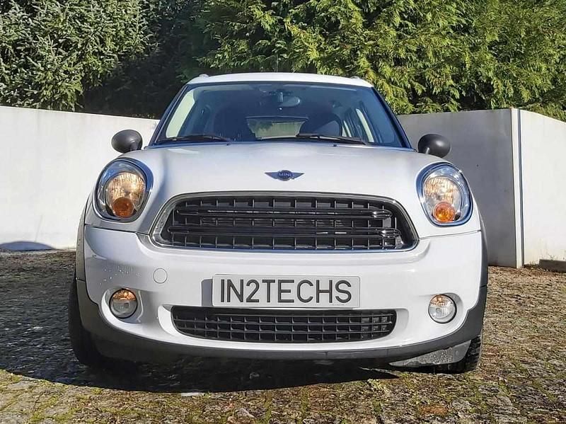 Usado Mini Countryman 90 HP (66 kW) 2016 Branco SUV