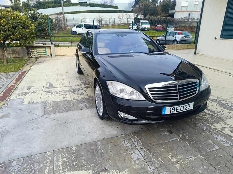 Usado Mercedes S320 235 HP (172 kW) 2007 Preto Sedan