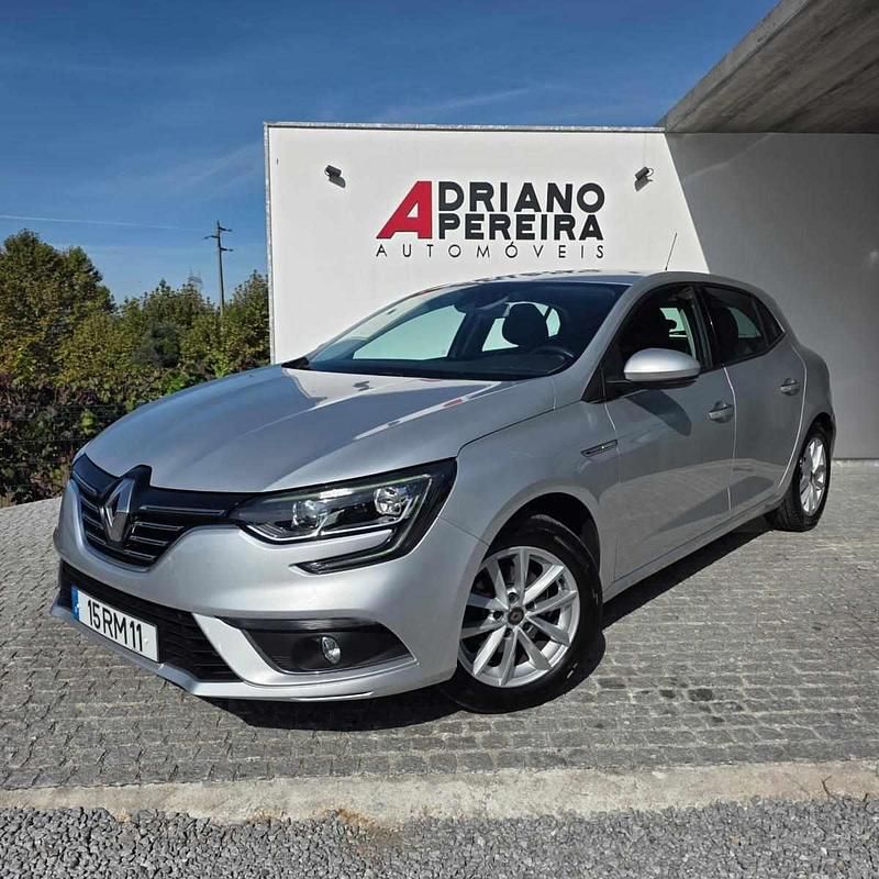 Cinza Usado 2016 Renault Mégane III Intens | € 13.900 (Preço justo) - Imagem 1/4