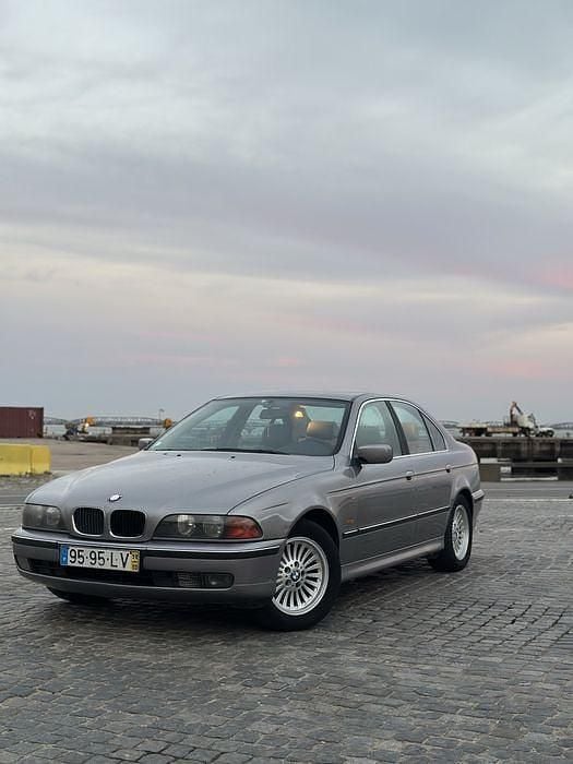Usado 1998 BMW 520 Sedan | € 4.350 - Imagem 1/4
