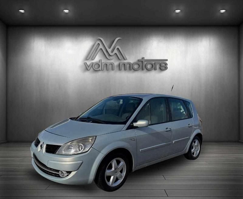 Cinzento Usado 2007 Renault Scénic Monovolume | € 2.750 (Preço justo) - Imagem 1/4