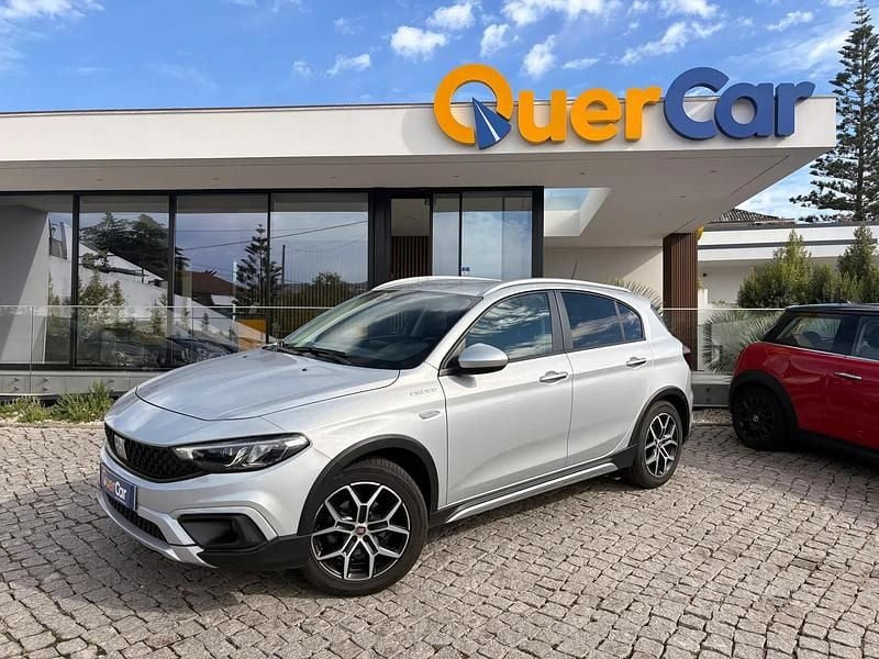 Usado Fiat Tipo Cross 101 HP (74 kW) 2022 Cinza SUV