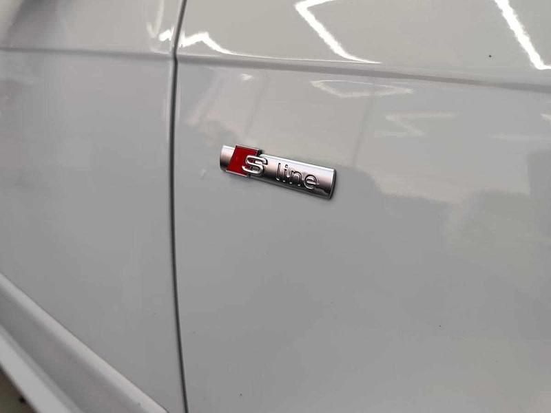 Usado Audi A3 105 HP (77 kW) 2012 Branco Citadino