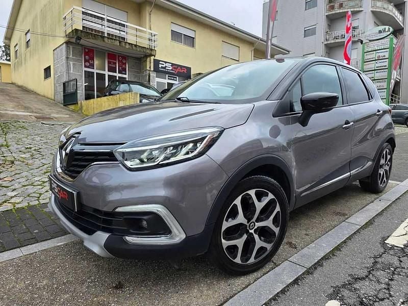 Usado Renault Captur 90 HP (66 kW) 2019 Cinzento SUV