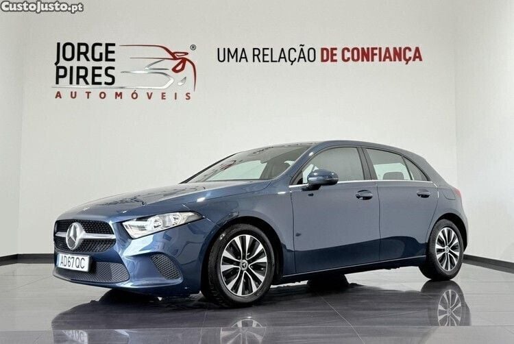 Cinza Usado 2020 Mercedes A180 Progressive | € 23.990 (Preço justo) - Imagem 1/1