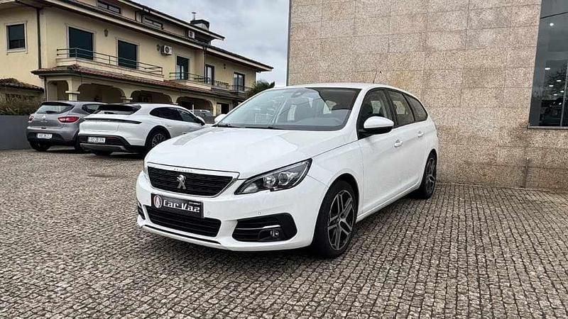 Usado Peugeot 308 Allure 130 HP (95 kW) 2018 Branco Carrinha