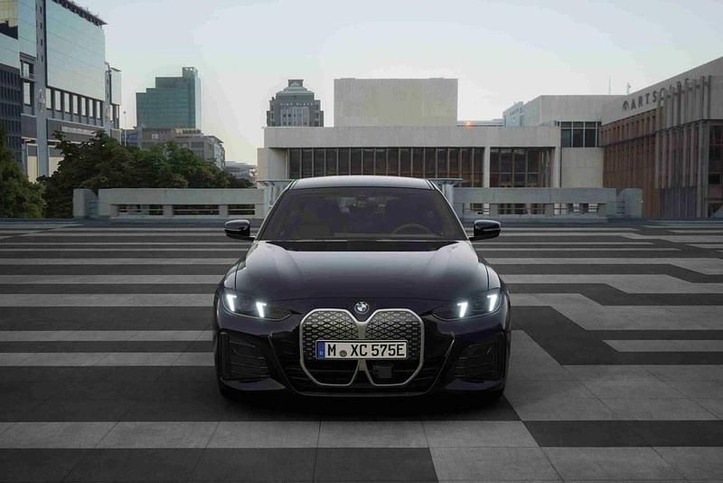 Preto Novo 2025 BMW i4 Comfort Edition Sedan | € 67.500 (Bom preço) - Imagem 1/4