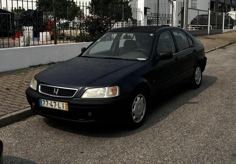 Usado 1998 Honda Civic Sedan | € 1.200 (Super Preço) - Imagem 1/4