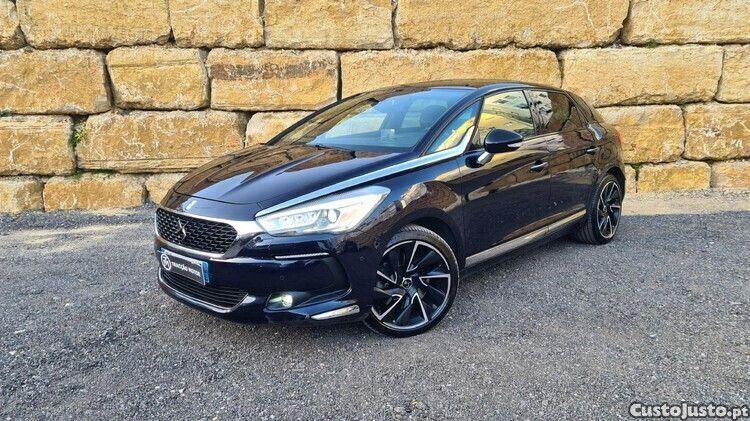 Preto Usado 2017 DS Automobiles DS5 Sport Chic Citadino | € 19.000 (Preço justo) - Imagem 1/1